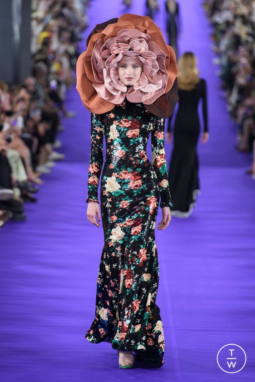 FW22 Alexis Mabille Look 35