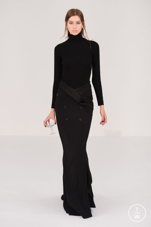FW23 Alexis Mabille Look 1