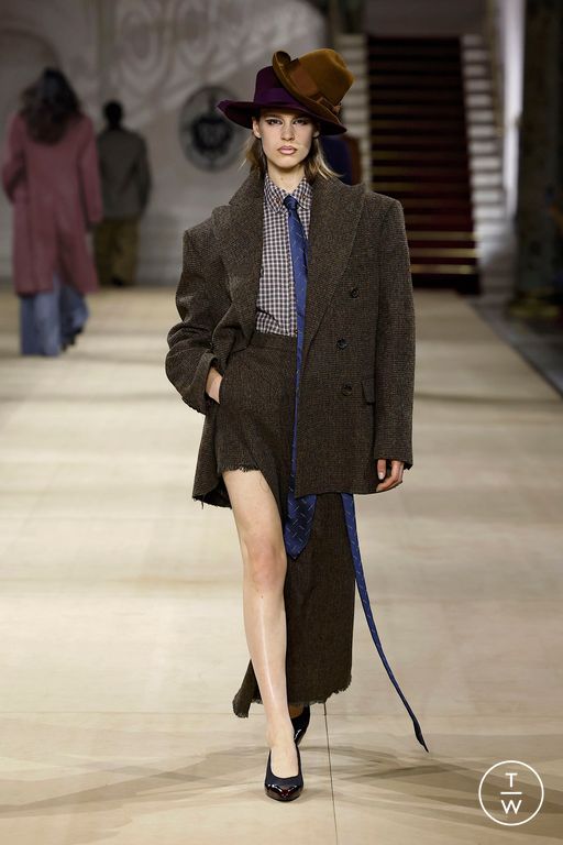 FW25 Andreas Kronthaler for Vivienne Westwood Look 8