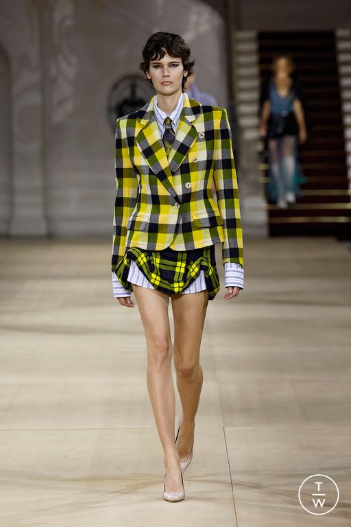 FW25 Andreas Kronthaler for Vivienne Westwood Look 17