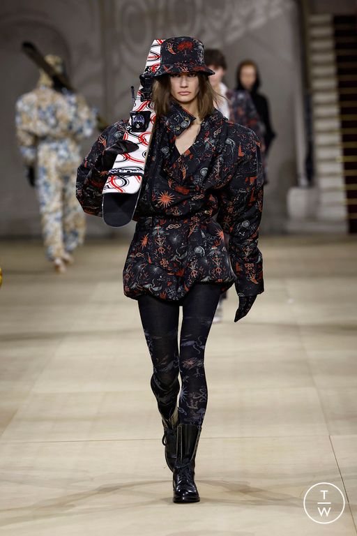 FW25 Andreas Kronthaler for Vivienne Westwood Look 22