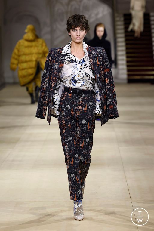 FW25 Andreas Kronthaler for Vivienne Westwood Look 23