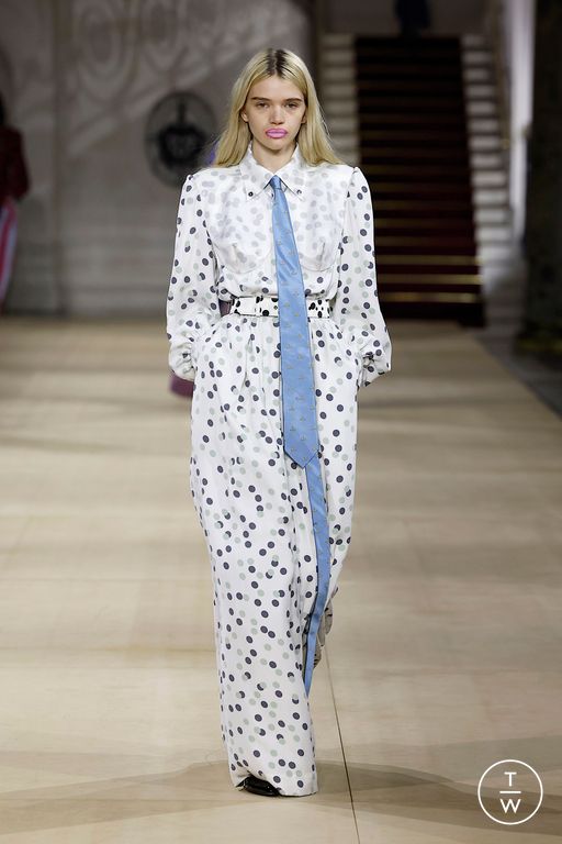 FW25 Andreas Kronthaler for Vivienne Westwood Look 28