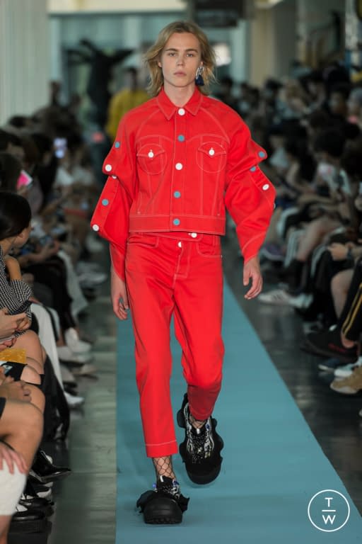 S/S 18 Angus Chiang Look 29