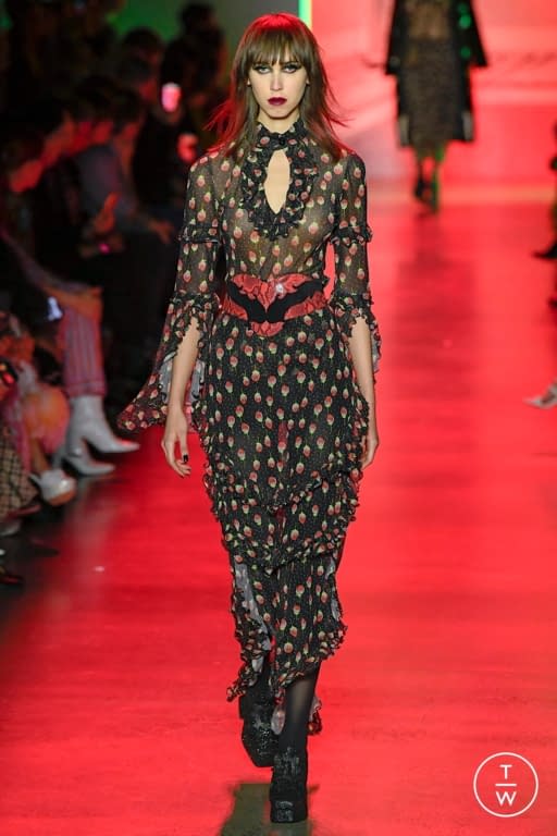 FW20 Anna Sui Look 1