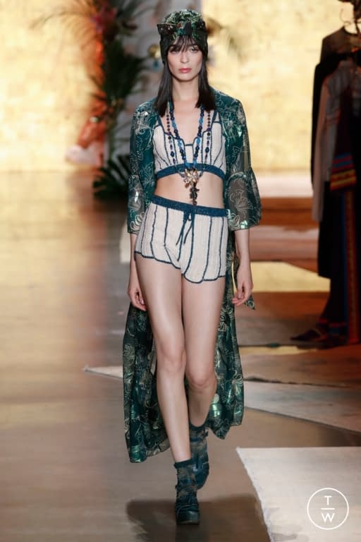 SS19 Anna Sui Look 17
