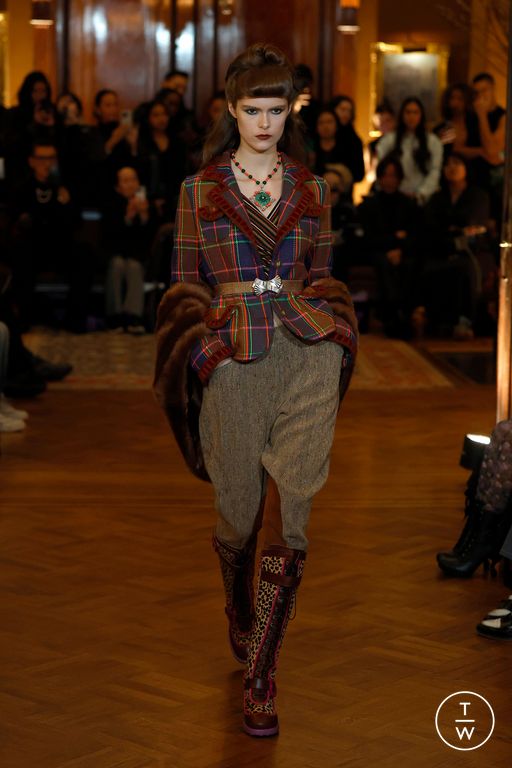 FW25 Anna Sui Look 1