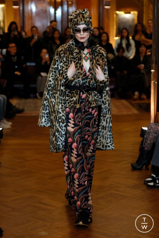 FW25 Anna Sui Look 17