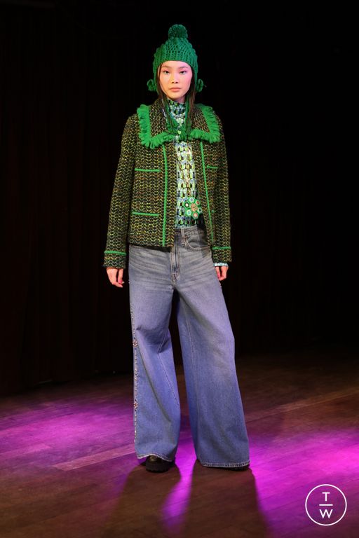 Fall/Winter 2023 Anna Sui Look 17