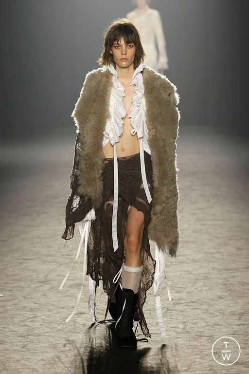 FW25 Ann Demeulemeester Look 19