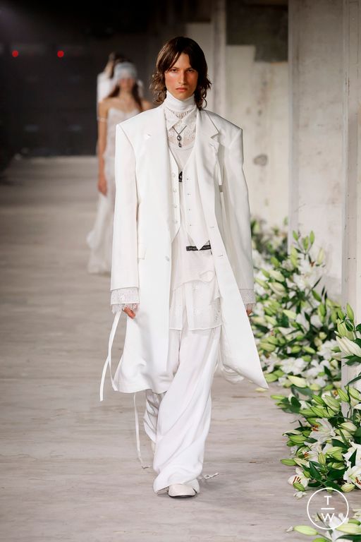 Spring-Summer 2025 Ann Demeulemeester Look 7