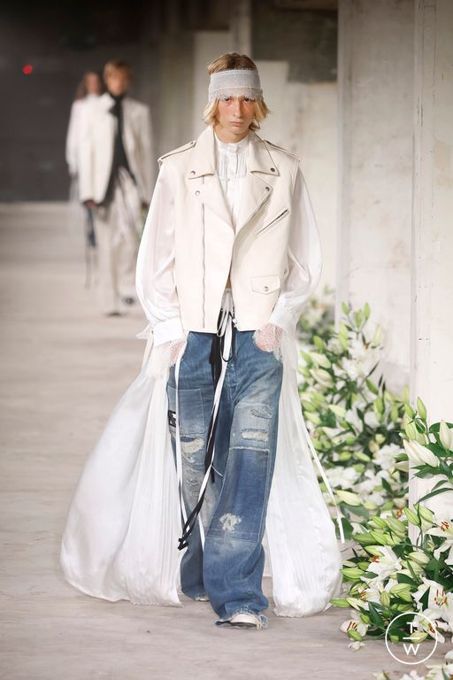 Spring-Summer 2025 Ann Demeulemeester Look 20