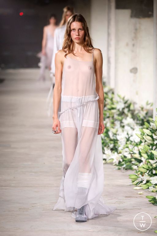 Spring-Summer 2025 Ann Demeulemeester Look 23