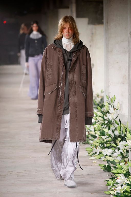 Spring-Summer 2025 Ann Demeulemeester Look 29