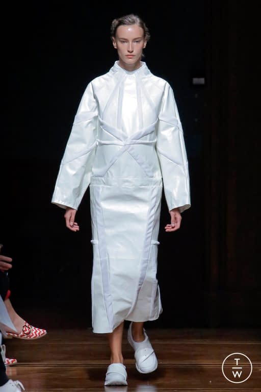 S/S 18 Anrealage Look 32