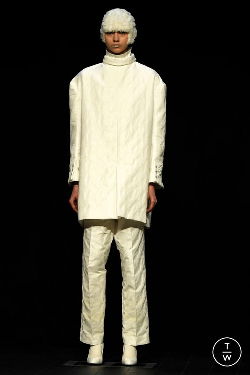 FW23 Anrealage Look 5