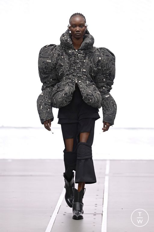 FW26 Anrealage Look 15