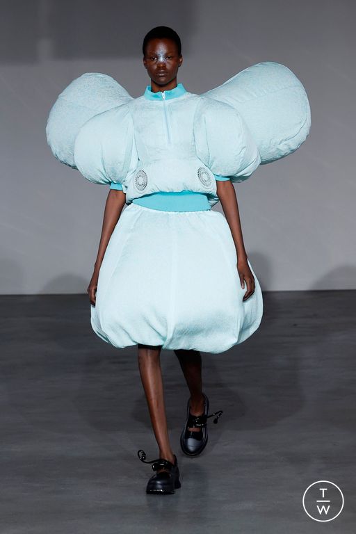 SS25 Anrealage Look 16