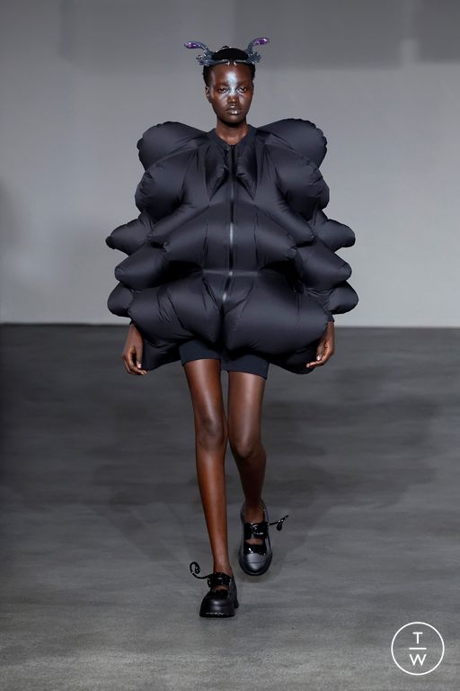 SS25 Anrealage Look 25