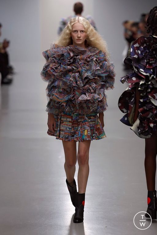 SS26 Anrealage Look 3