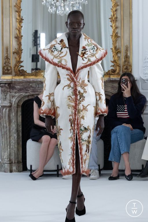 FW25 Ashi Studio Look 9