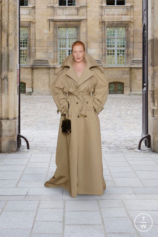 FW25 Balenciaga Look 12