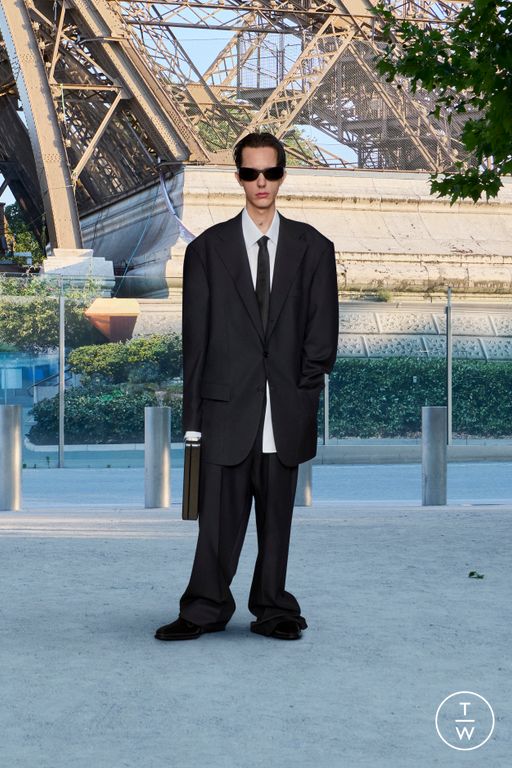 FW25 Balenciaga Look 23