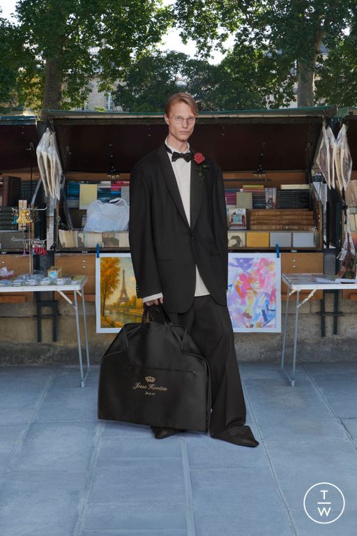 FW25 Balenciaga Look 27