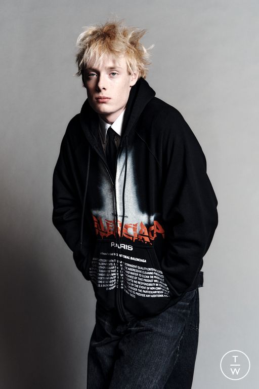 PF26 Balenciaga Look 11