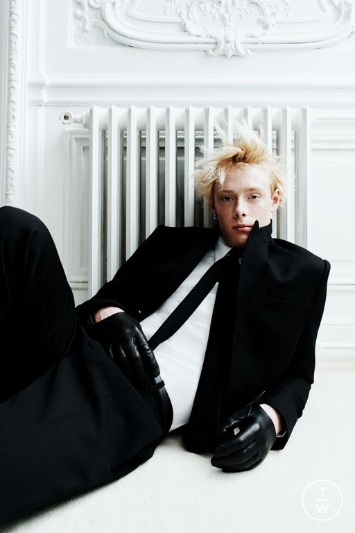 PF26 Balenciaga Look 18