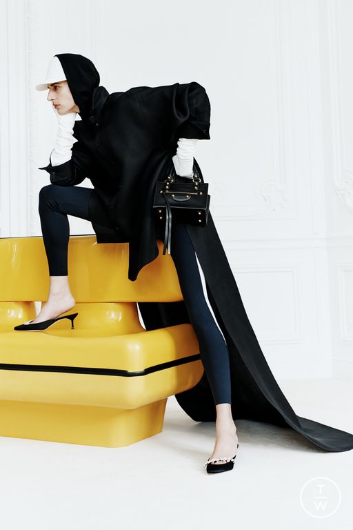 PF26 Balenciaga Look 51