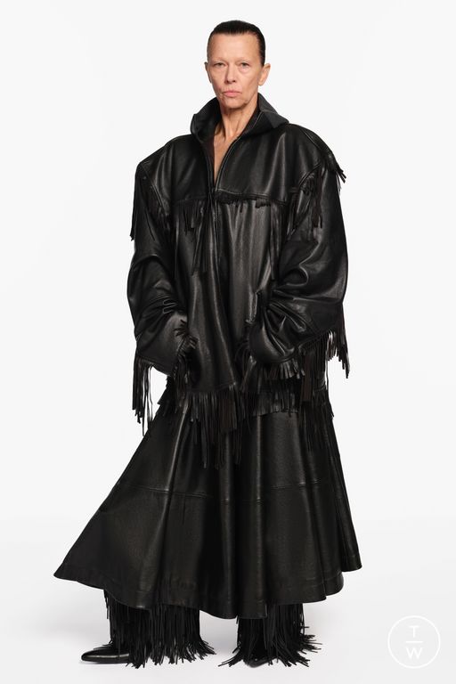 RS 26 Balenciaga Look 17