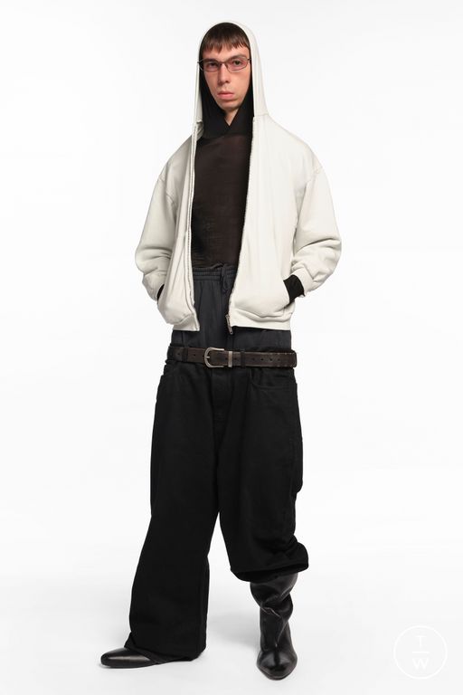 RS 26 Balenciaga Look 28