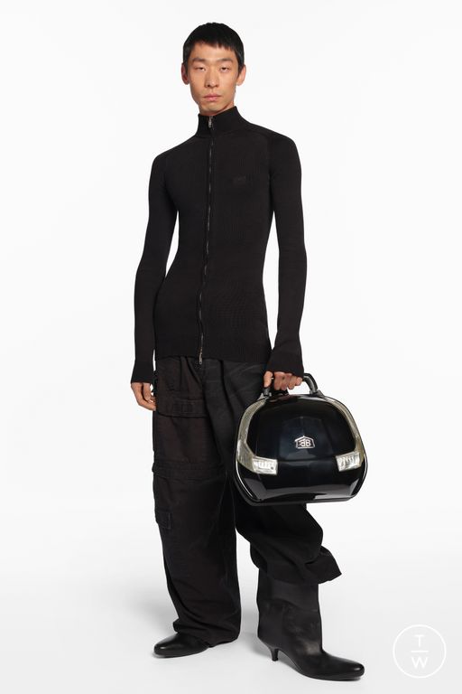 RS 26 Balenciaga Look 30