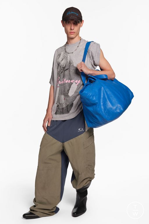 RS 26 Balenciaga Look 32