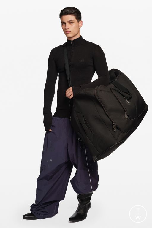 RS 26 Balenciaga Look 34