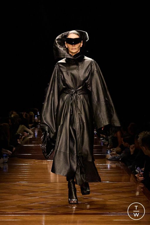 Spring-Summer 2025 Balenciaga Look 40