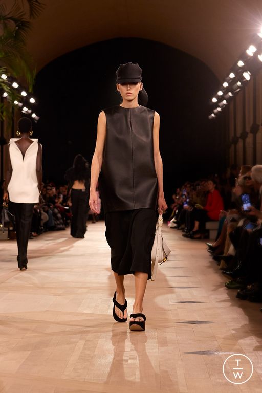 SS26 Balenciaga Look 22