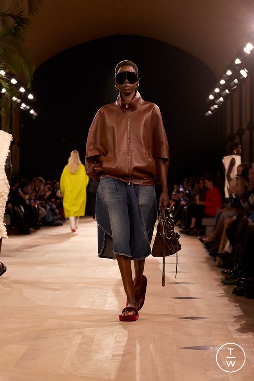 SS26 Balenciaga Look 31