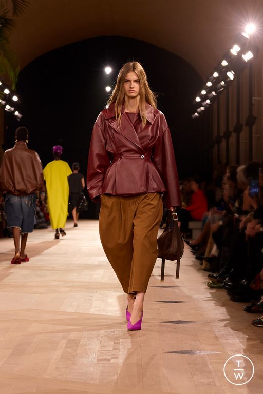 SS26 Balenciaga Look 33