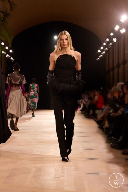 SS26 Balenciaga Look 45