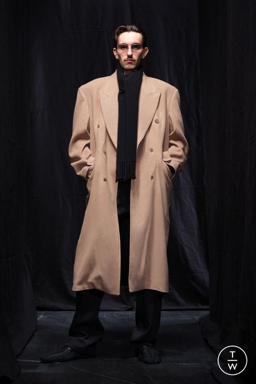 FW25 Balenciaga Look 17