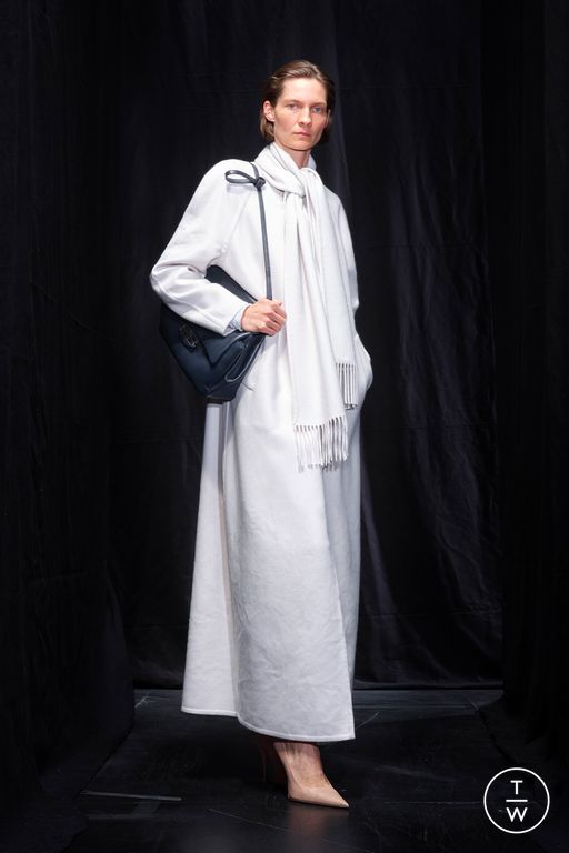 FW25 Balenciaga Look 20