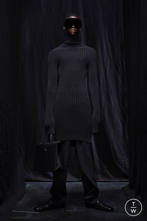 FW25 Balenciaga Look 21