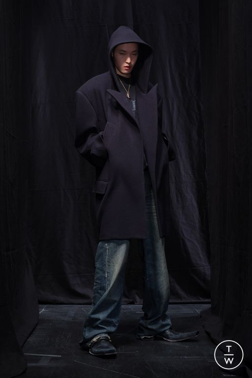 FW25 Balenciaga Look 27