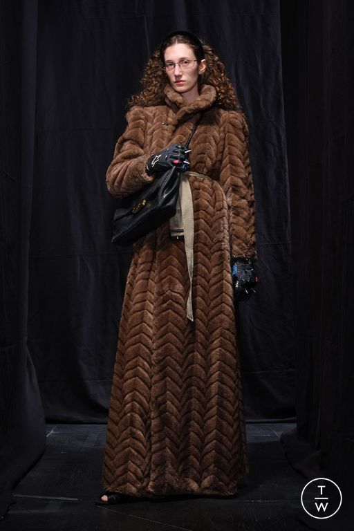 FW25 Balenciaga Look 28