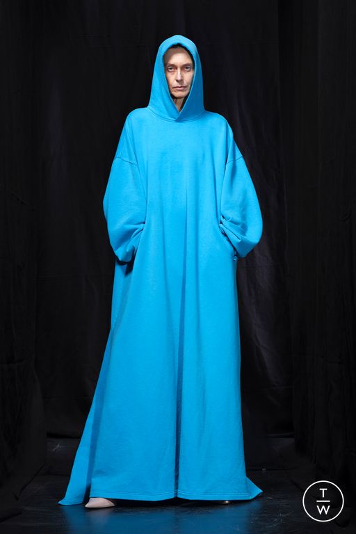 FW25 Balenciaga Look 30