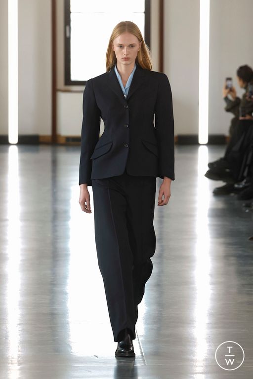FW25 Bally Look 14