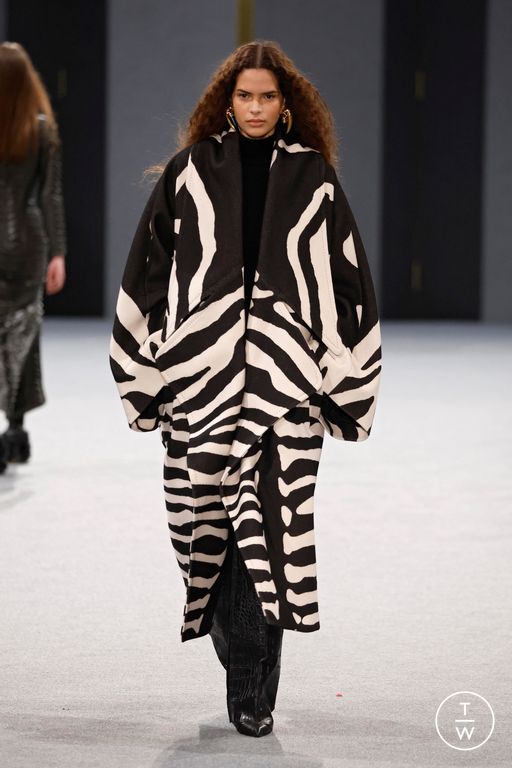 FW25 Balmain Look 32