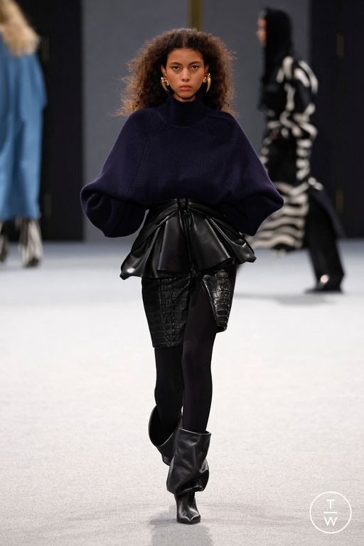 FW25 Balmain Look 44